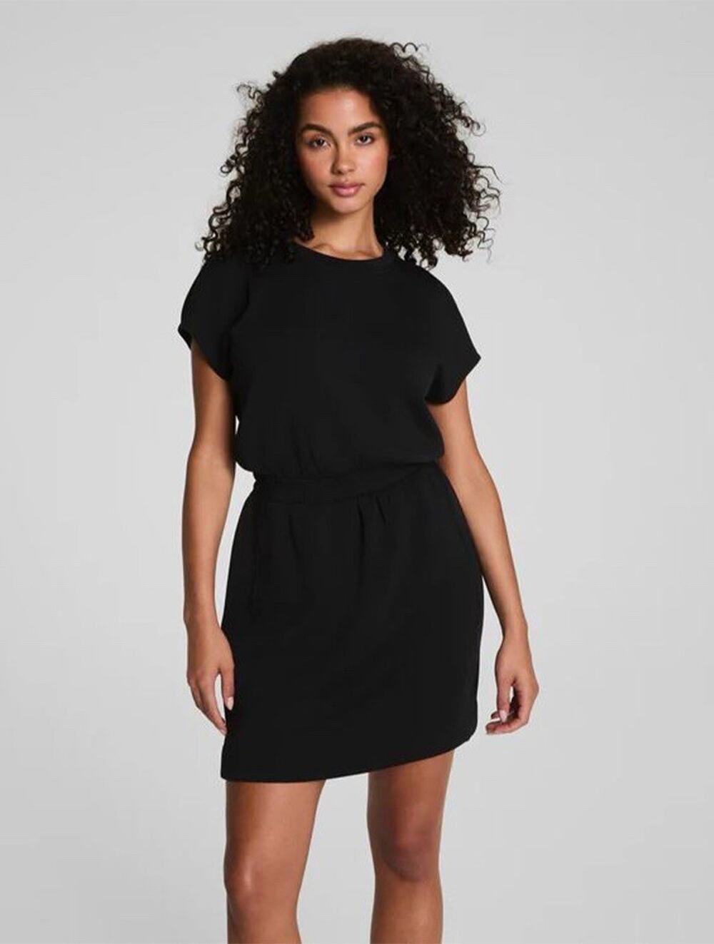 SPANX AirEssentials Crew Sweatshirt Dress Black Small Petite 21516R NWT